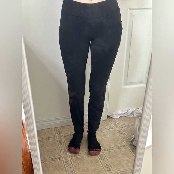 Ivivva leggings, child size 12 - Picture 5 of 5